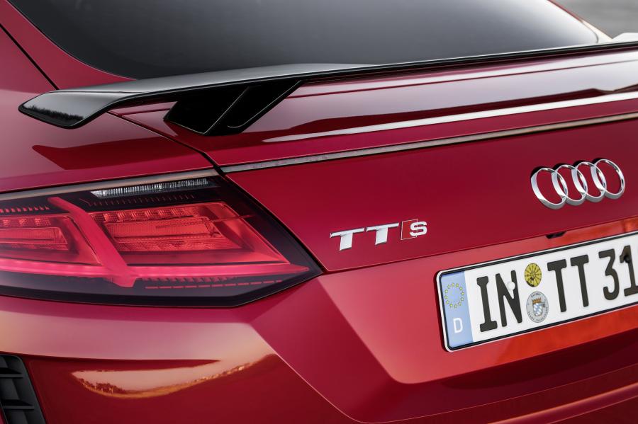 Детали экстерьера Audi TTS Coupe (8S) 2018 года  (WW) (фото 118 из 254)